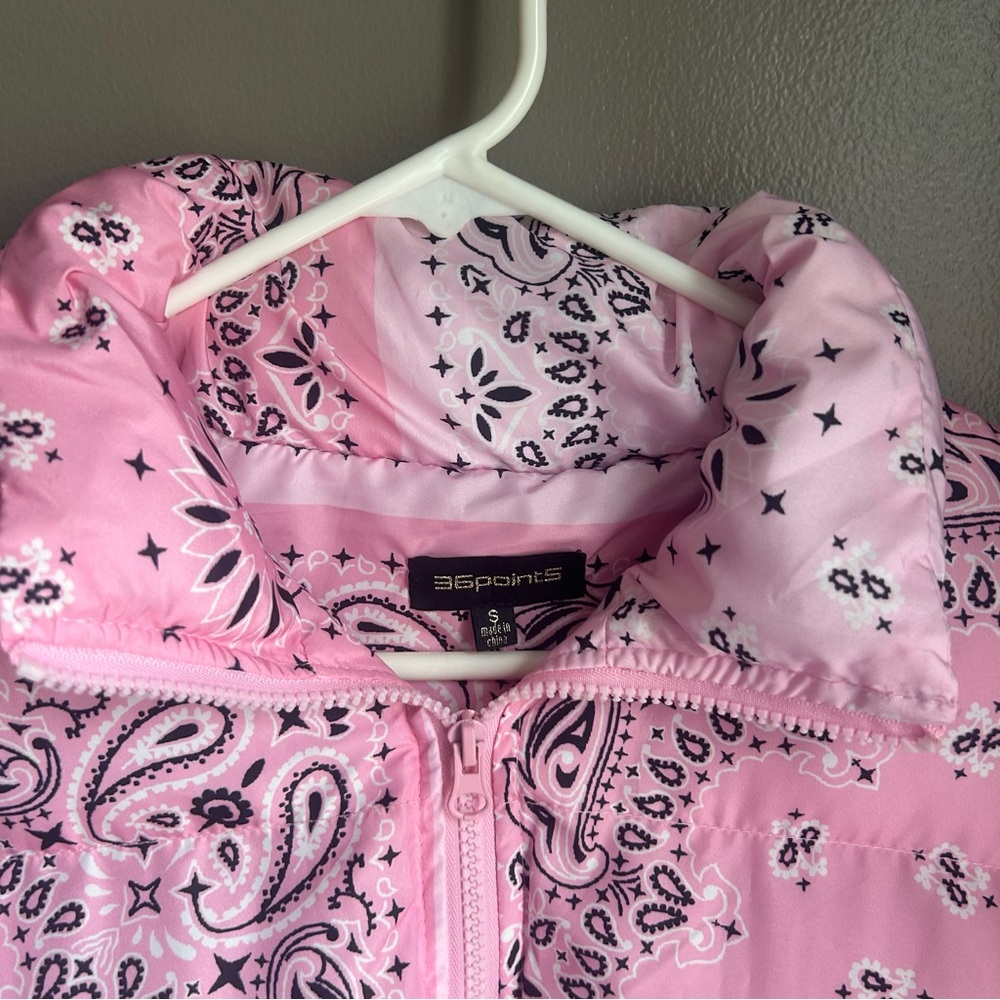 Sleeveless Zip Up Front Pocket Multi Print Paisley Bandana Vest - 36point5 - Picture 5 of 8